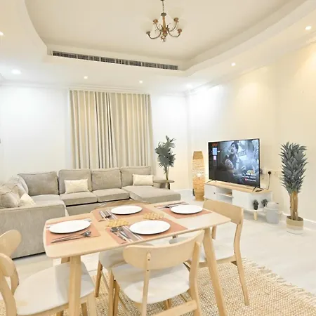 Beautiful 3 Bedroom Apartment Al Khobar Exterior photo