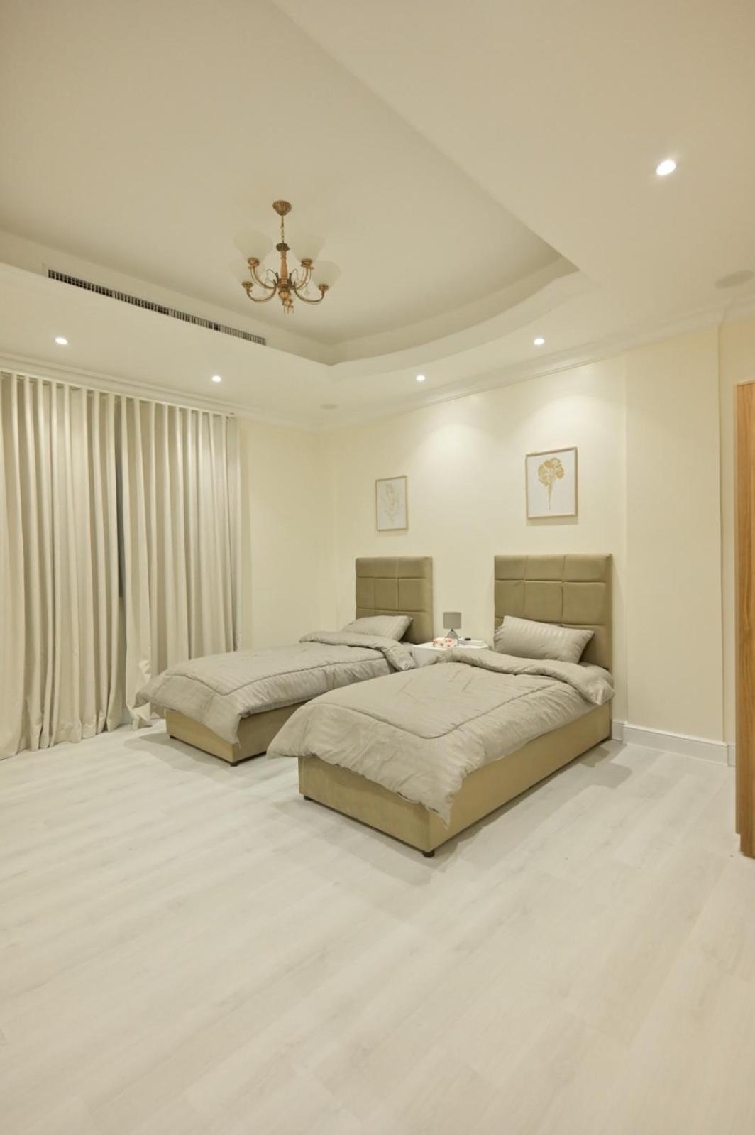 Beautiful 3 Bedroom *