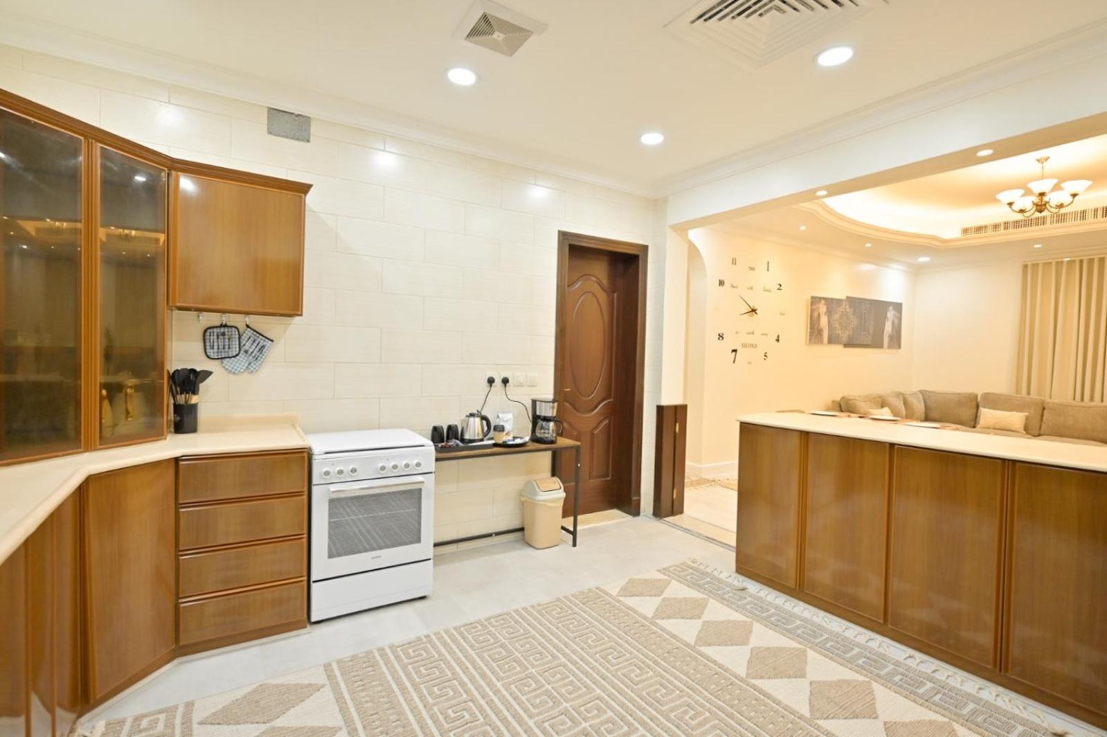 Beautiful 3 Bedroom *
